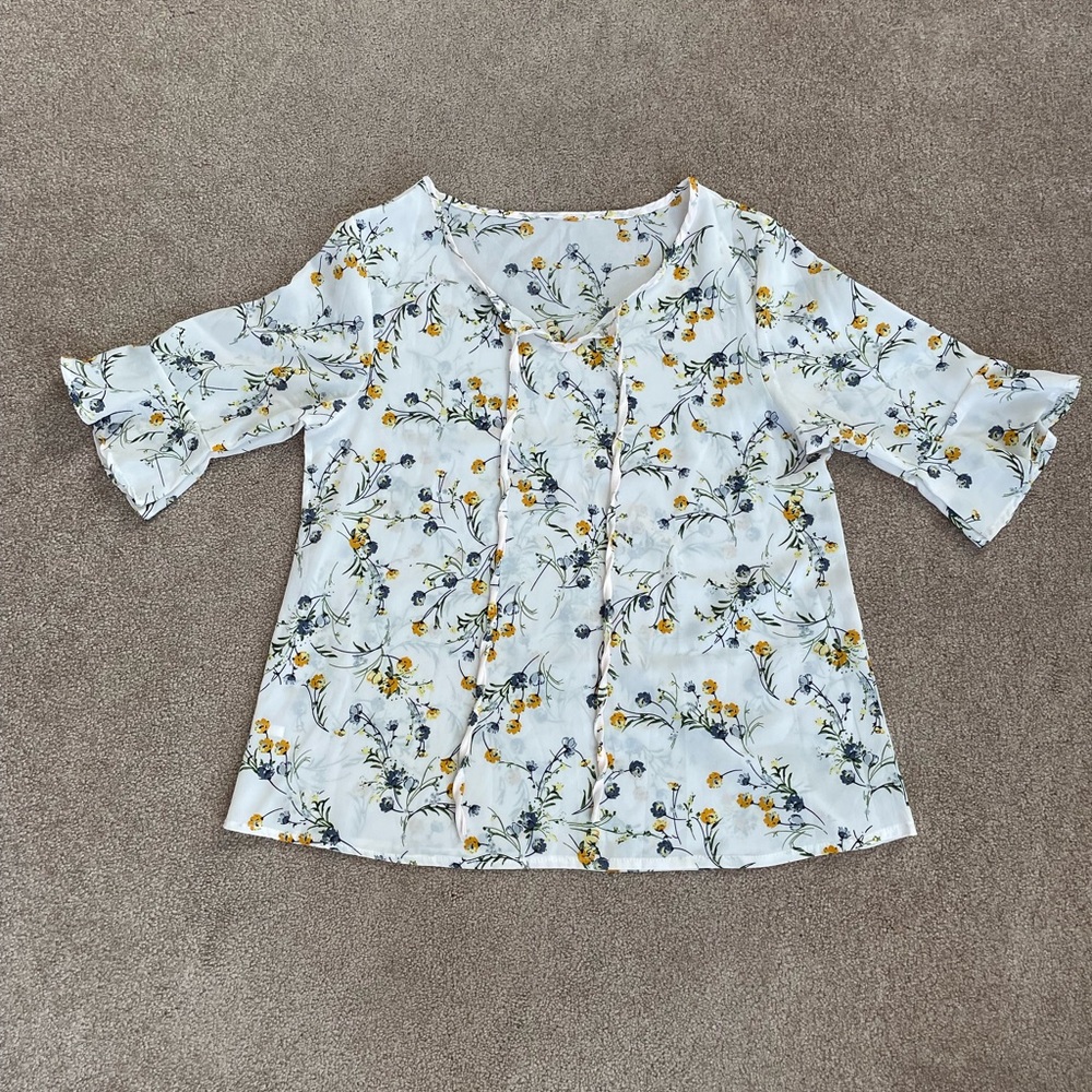 Airy Floral Blouse 🌷